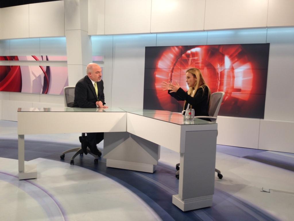 Lilian Tintori platicó con Carlos Puig sobre la situación de los presos políticos En 15.