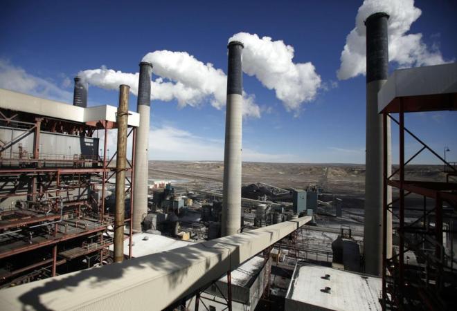 Una planta de energía, en el estado de Wyoming