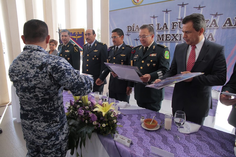 Estuvieron presentes autoridades civiles y militares.