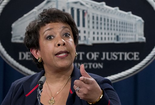 La fiscal general, Loretta Lynch, durante la rueda de prensa en el Departamento de Justicia, en Washington