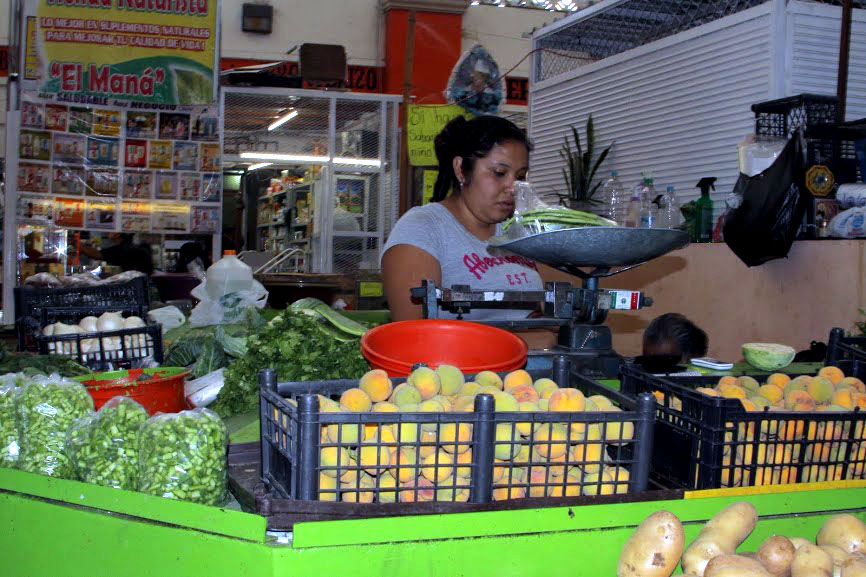 Frutas y verduras han tenido alza en sus precios.