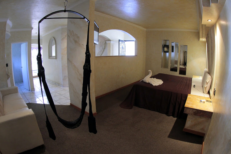 Habitaciones para todo satifacer las fantasías sexuales.