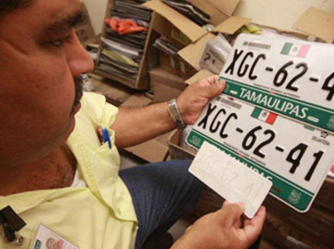 Nuevas placas y engomado en Tamaulipas.