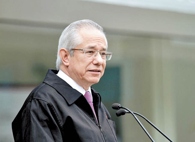 El director del Sistema de Transporte Colectivo. 