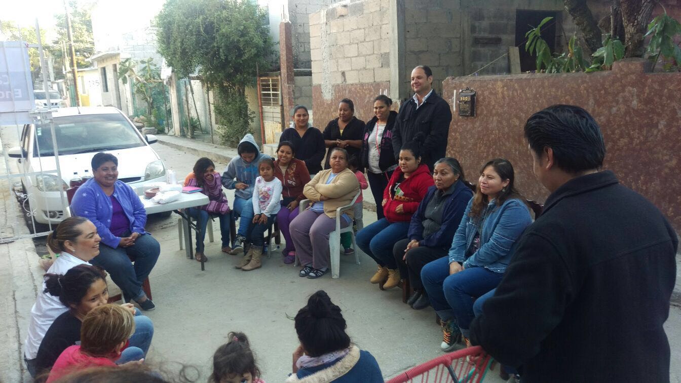 Ricardo Pontvianne en una de las Casas de Encuentro.