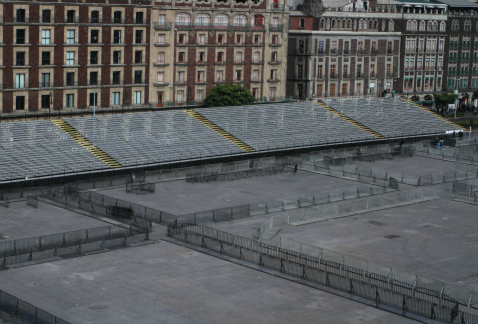 En el Zócalo serán instalados módulos de atención, con motivo de la presencia del papa Francisco este sábado.
