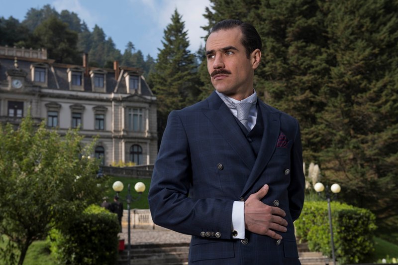 Jorge Poza interpreta a Diego Montejo en 'El hotel del lo secretos'. 