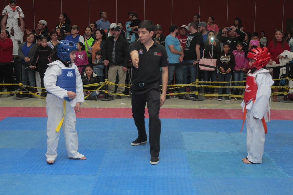 Desde las 9:0 horas se desarrollaron las acciones del torneo, que forma parte de la Gira Anual de los 10 Grandes, donde se reunieron competidores de l