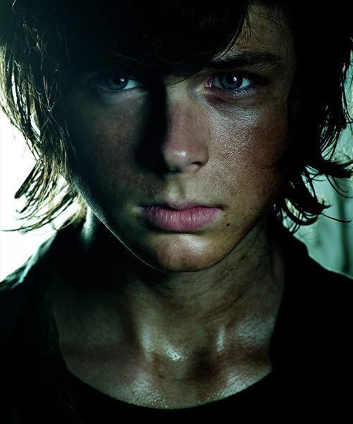 Chandler Riggs da vida a Carl Grimes en 'The Walking Dead'. 