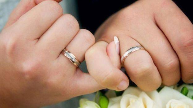 Es mejor que los adolescentes estén en matrimonio que en unión libre, dice abogada.