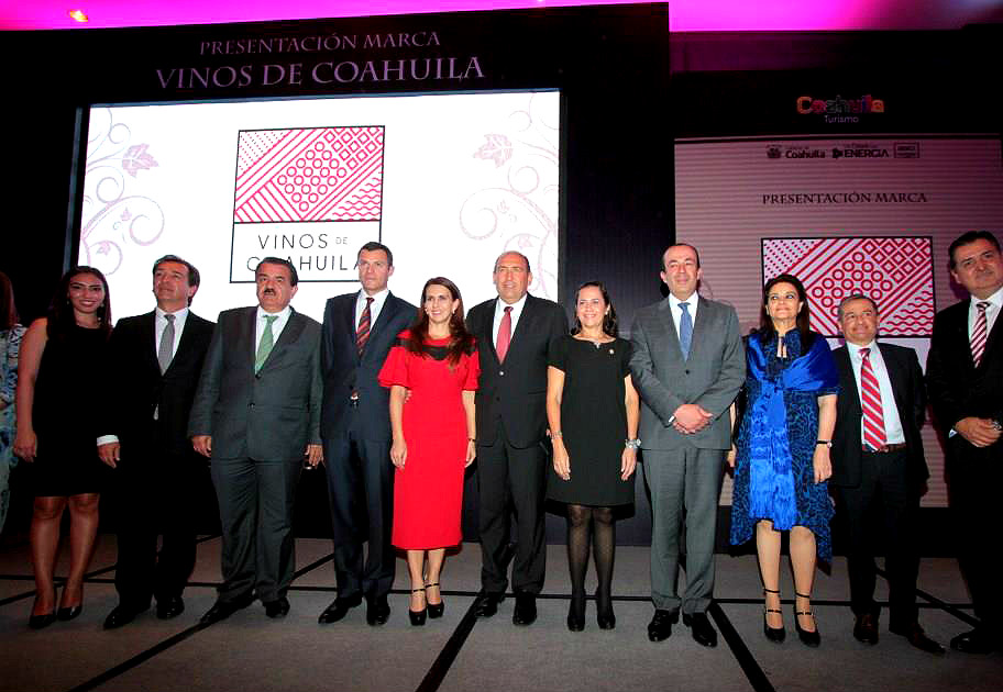 Gobierno y empresarios buscarán proyectar la marca "Vinos de Coahuila" a nivel mundial.