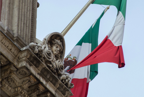 El Día de la Bandera también se conmemoró en los 13 centros de reclusión de la Ciudad de México, con ceremonias cívicas.
