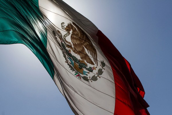 El mandatario participará en la ceremonia por el 195 aniversario del Día de la Bandera.