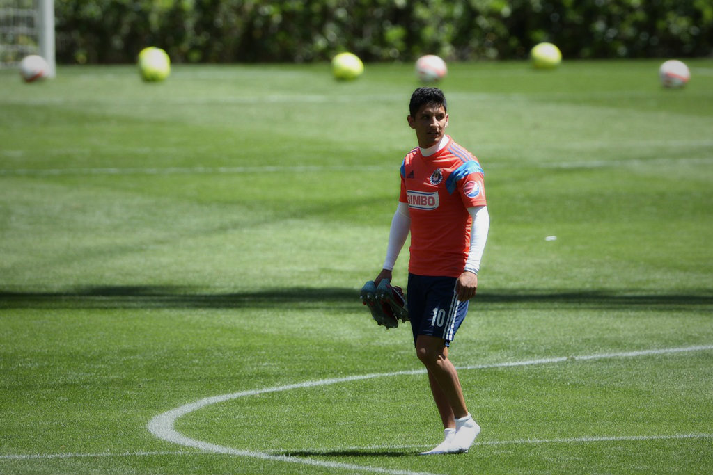 Ángel Reyna es uno de los peores refuerzos de Chivas