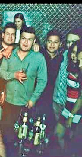 Algunos del grupo agresor. 