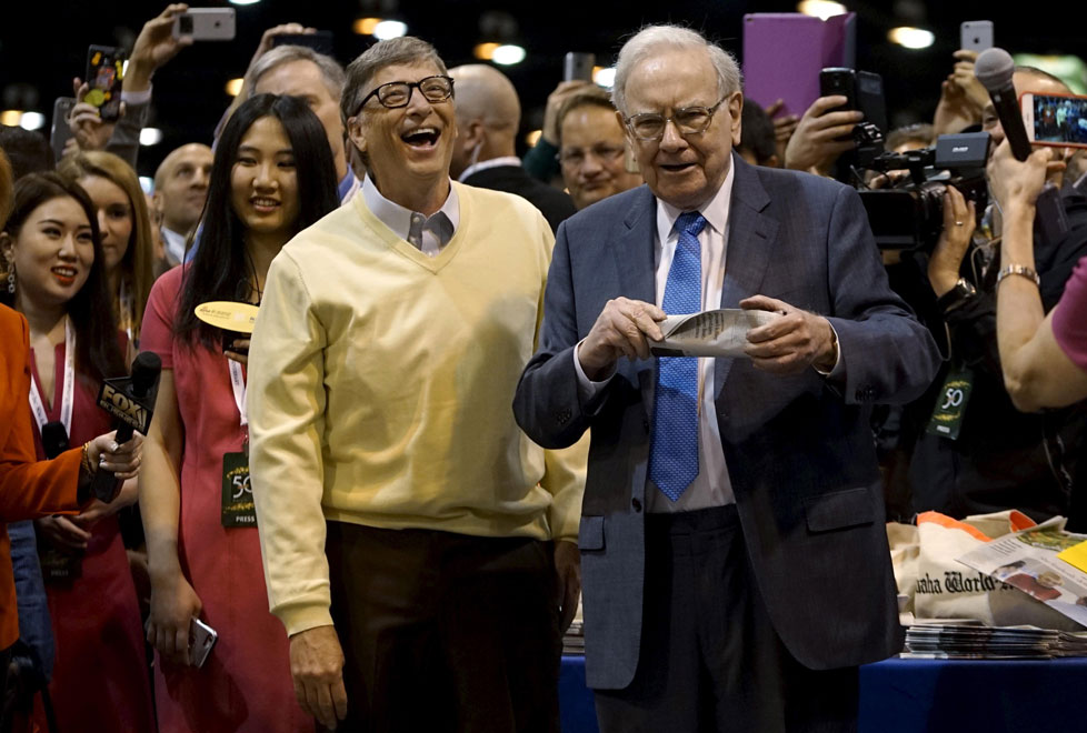  La Fundación Bill & Melinda Gates enfocada en salud y  educación  es en la que Warren Buffett decidió colocar su fortuna