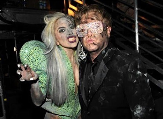 Lady Gaga y Elton John ofrecerán concierto sorpresa en Los Ángeles. 