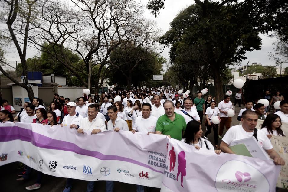 Realizan marcha y feria para Prevenir el embarazo  adolescente