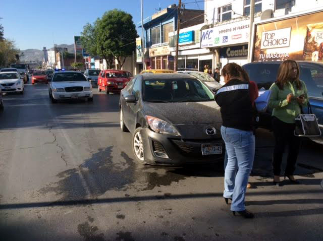Accidente en calzada Cuauhtémoc casi esquina con avenida Matamoros.