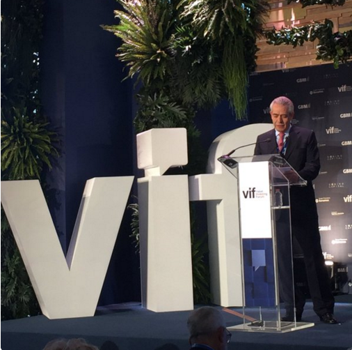 Carlos Rojas, presidente de Rotoplas, durante su participación en el Value Investing Forum.