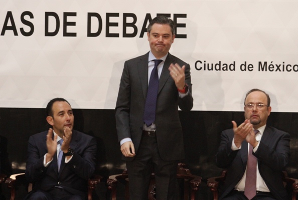 El titular de la SEP, Aurelio Nuño, dijo que es necesario debatir para solucionar los retos de la educación superior.