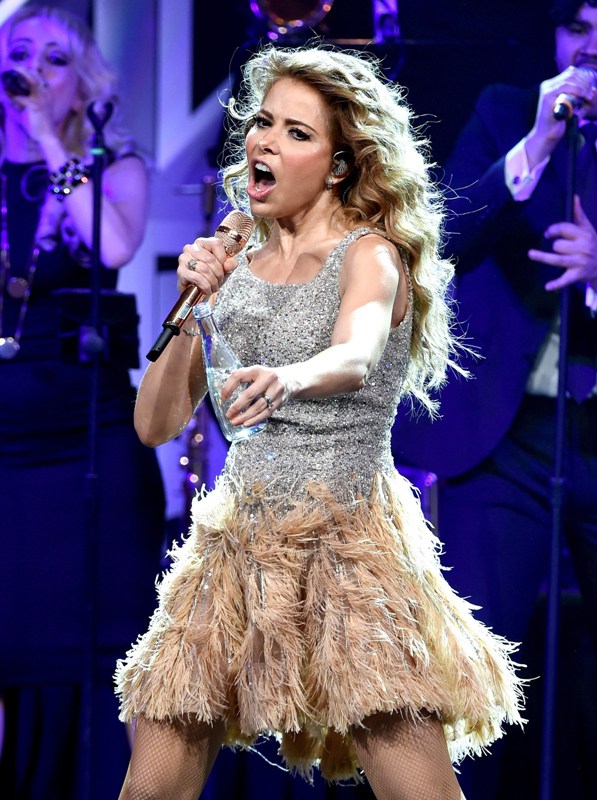 Gloria interpretó algunos de sus mejores éxitos en la gala de anoche. 