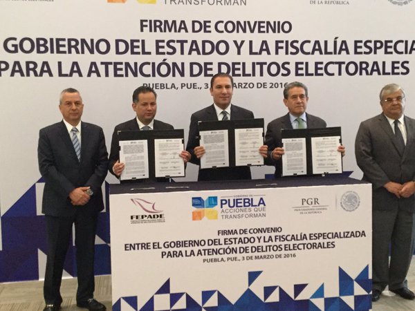El convenio establece que el gobierno de Puebla deberá organizar conferencias. 