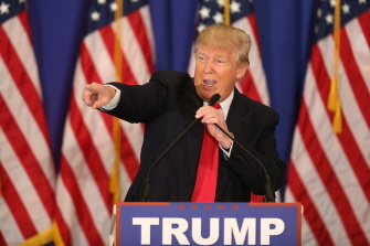 Donald Trump habla esta noche tras sus victorias en las primarias de hoy en el Trump National Golf Club Jupiter en Jupiter, Florida
