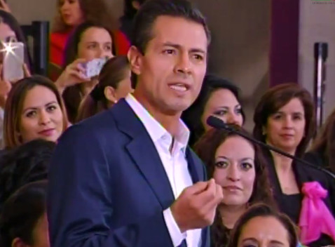 El presidente presentó el programa "Mujeres Pyme" en el ámbito del Día Internacional de la Mujer. 
