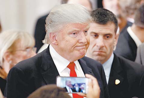 Donald Trump se burló de las resistencias a su candidatura entre los republicanos.