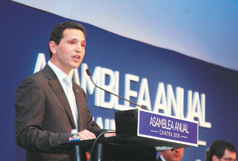 Eduardo Garza Junco.
