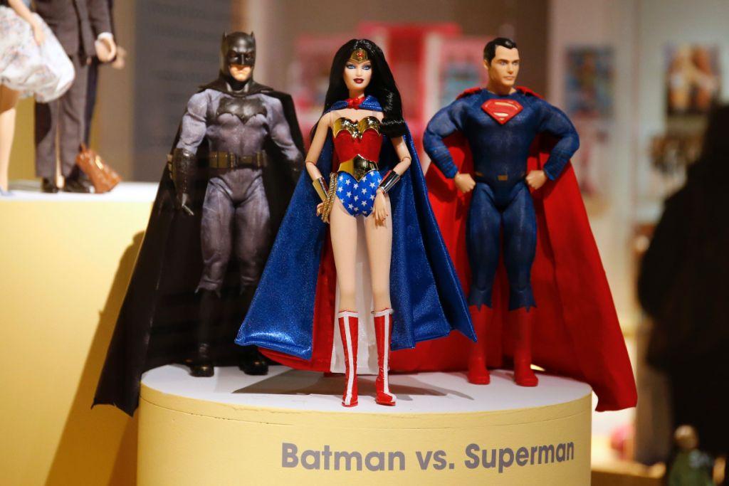 En la exposición se puede ver a Barbie en diferentes facetas, como superheroína, astronauta, modelo, entre otras.
