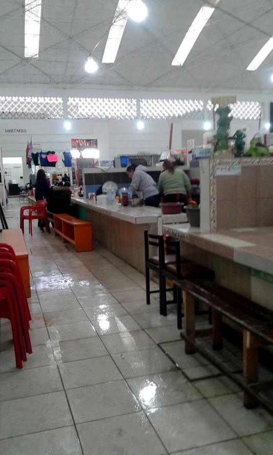 Mercado de Lerdo amaneció con goteras.