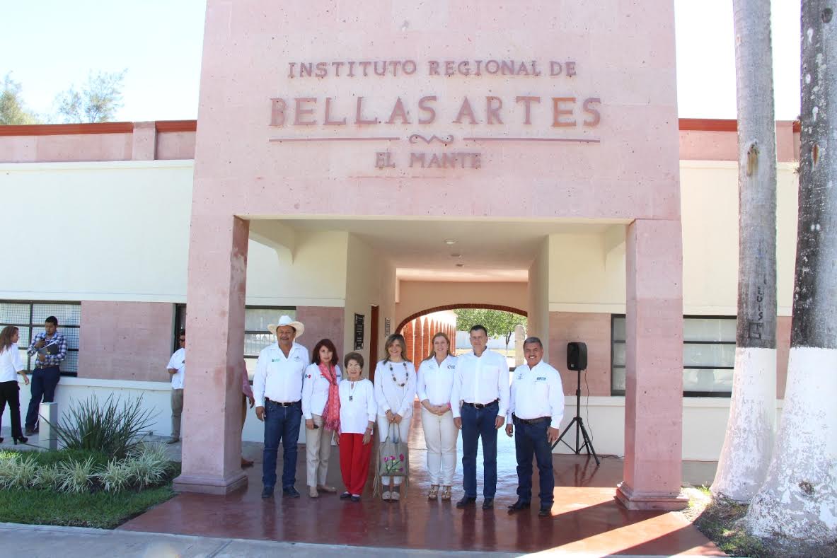 Libertad García Cabriales, directora del ITCA, presentó el evento.