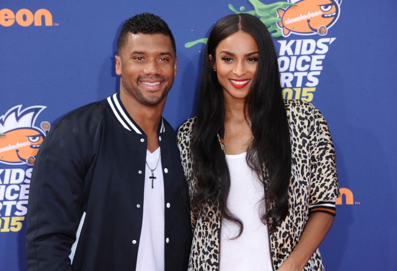 Russell Wilson y Ciara se comprometieron. 