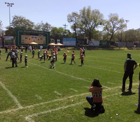 El equipo de Avispones en su categoría Hormiguitas disputó ayer un juego; la cancha que fue tomada por el municipio en días pasados fue la de entrenam