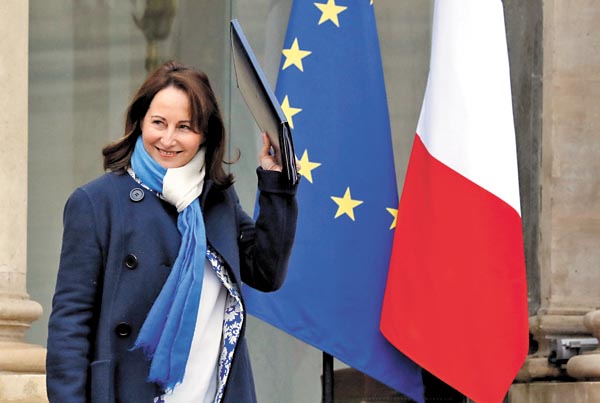 Hollande confía ahora en la ministra del Ambiente, Ségolène Royal.