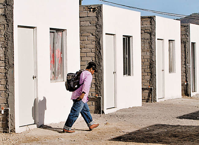 Cada familia fue reubicada en un cuarto de 3x3 metros cuadrados. 