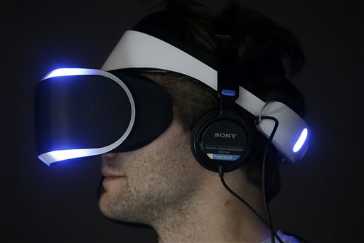 El casco de realidad virtual de PlayStation estará disponible a finales de año. 