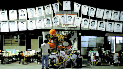 Desaparición de 43 estudiantes de Ayotzinapa.