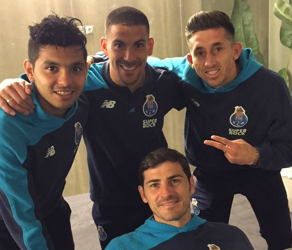 Jesús 'Tecatito' Corona, Maximiliano Pereira, Héctor Herrera e Iker Casillas 
