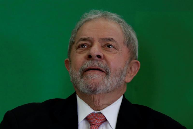 Lula da Silva, al jurar el jueves como nuevo ministro de Estado y Casa Civil de la Presidencia de la República, en el Palacio de Planalto, en Brasilia