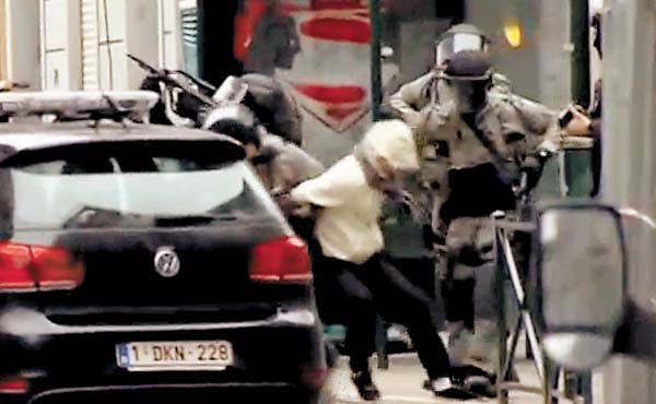 El extremista fue detenido a 900 metros de la casa de sus padres, en el barrio de Molenbeek, de la capital belga.