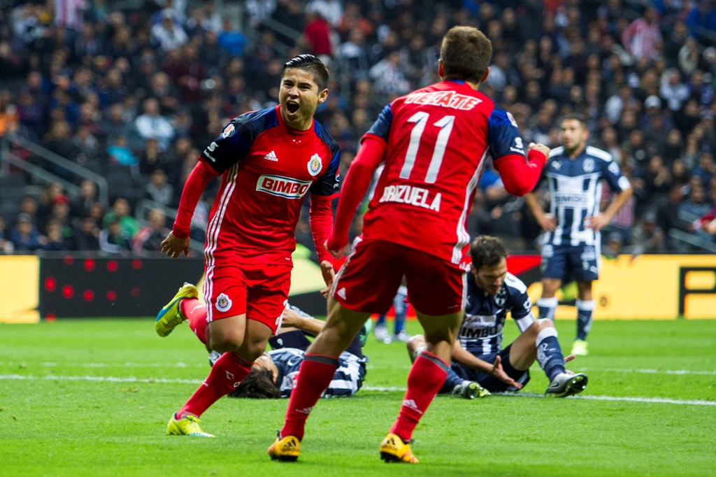 Javier López anotó doblete frente a Rayados 