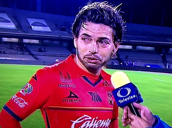 Carlos Morales lloró frente a la cámara 