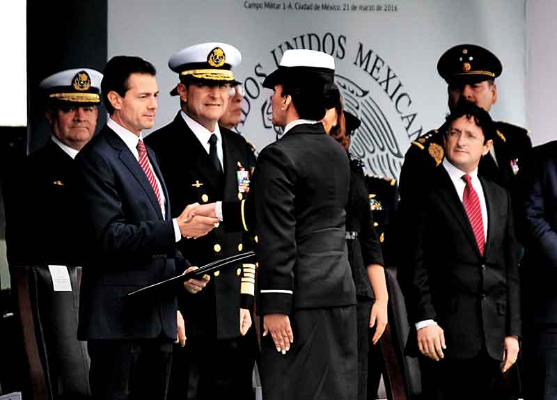 El mandatario encabezó la ceremonia en el Campo Militar.