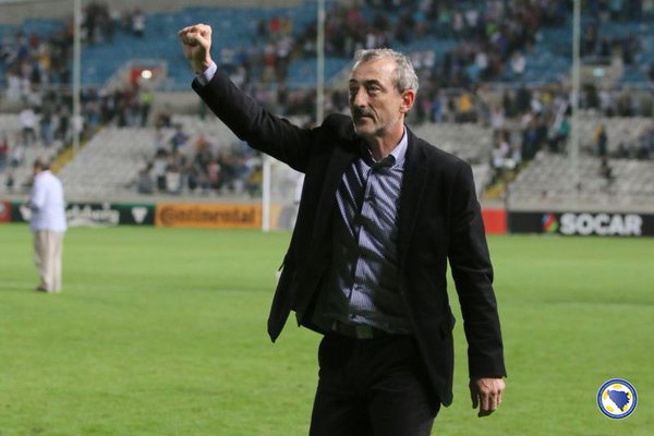 Mehmed Bazdarevic, entrenador bosnio 