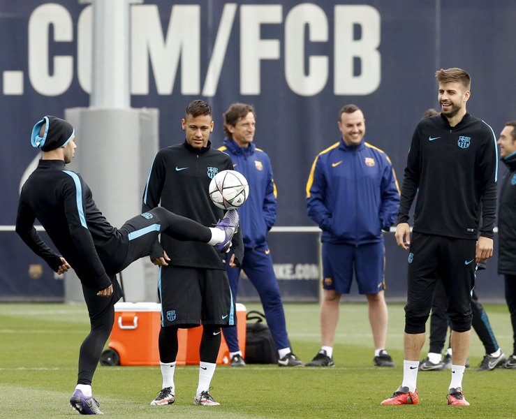Piqué en un entrenamiento del Barcelona 