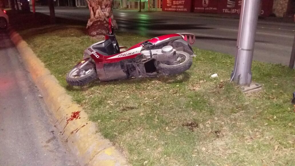 Erick Fernández Torres de 22 años, es quien resultó lesionado en el percance.