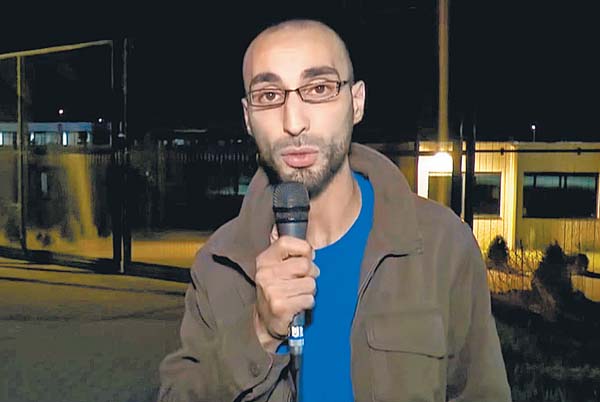 El 21 de julio de 2014 subió a internet un video en el que denunciaba supuestos maltratos a inmigrantes musulmanes detenidos.